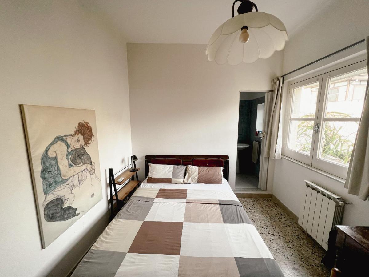 Home Rising Sun - Rooms With Private Bathrooms カターニア エクステリア 写真